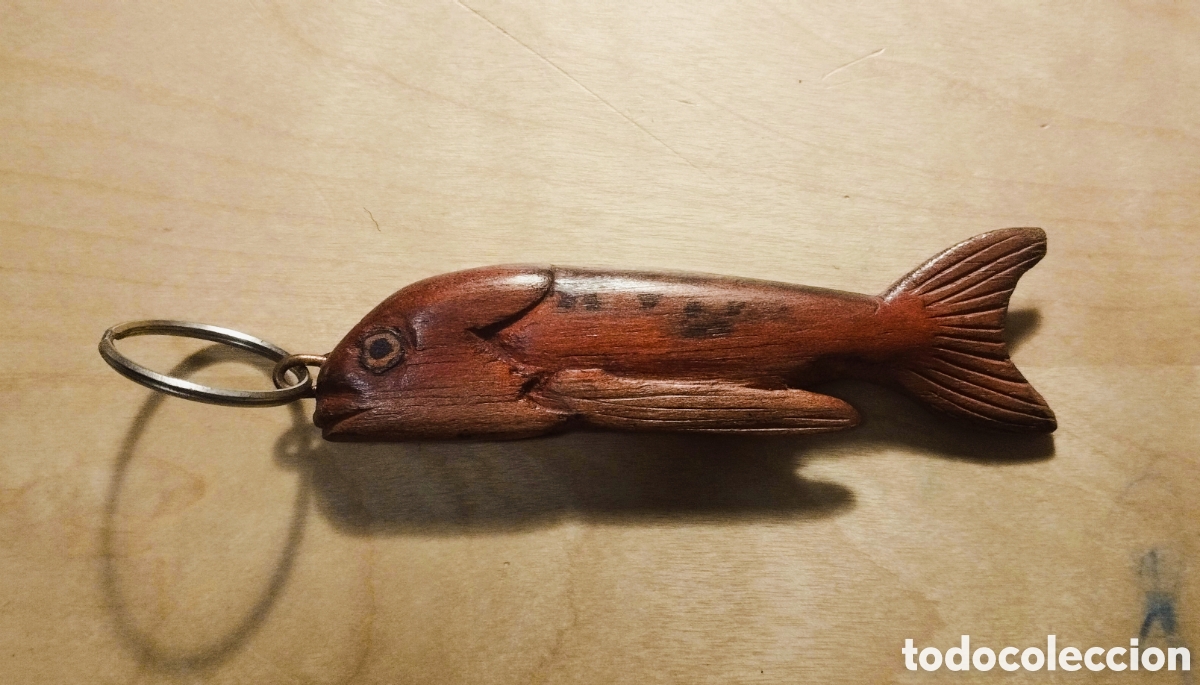 Artesan&iacute;a: LLAVERO DE MADERA PEZ &rdquo;CONCON&rdquo; - ARTESAN&Iacute;A - SANTO TOM&Eacute; Y PR&Iacute;NCIPE - S&Atilde;O TOM&Eacute; E PR&Iacute;NCIPE - &Aacute;FRICA