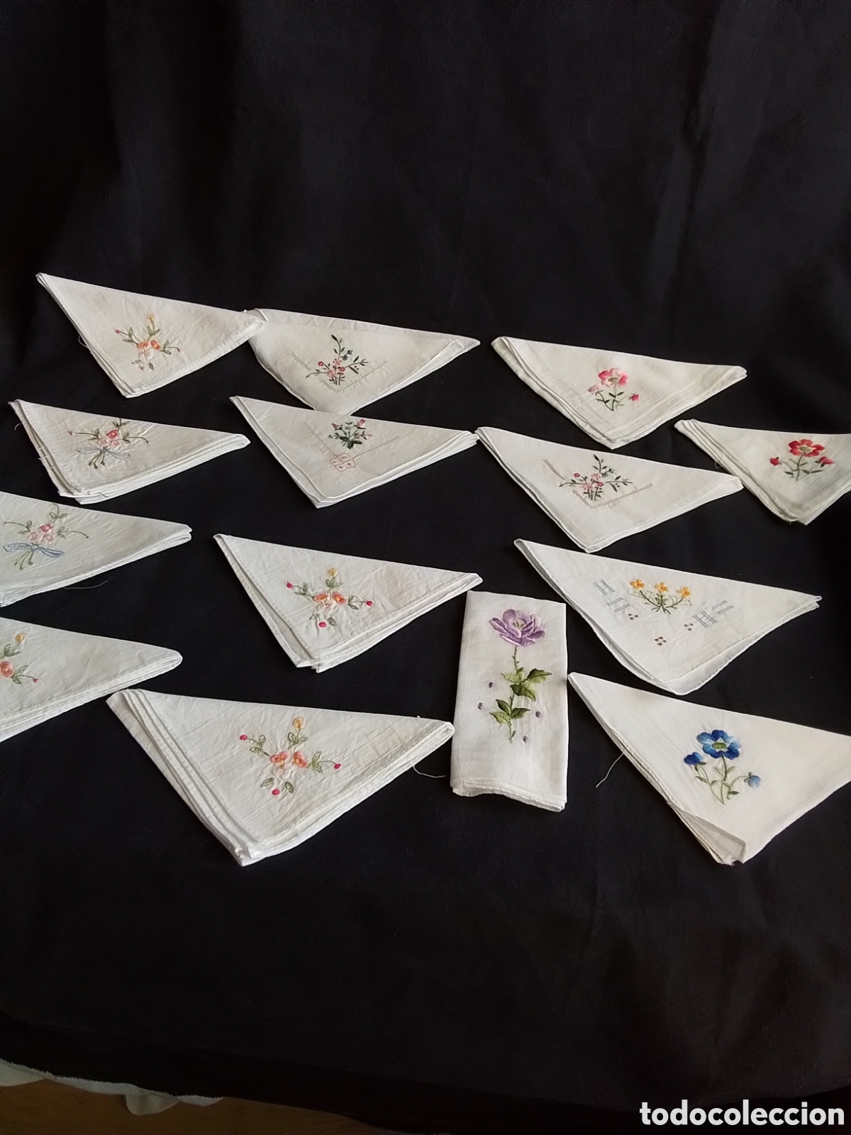 Artesan&iacute;a: Pa&ntilde;uelos antiguos de hilo de batista, 14 piezas
