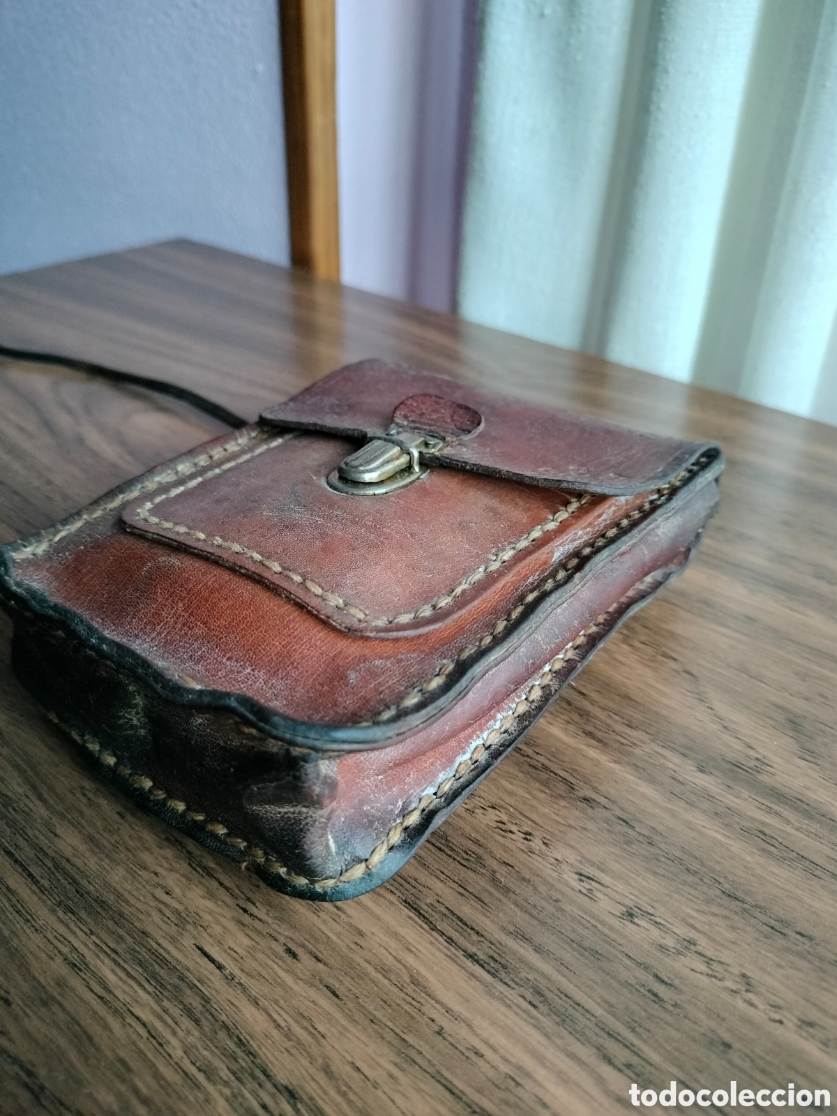 Artesan&iacute;a: Cartera bandolera. Cuero. - Foto 2