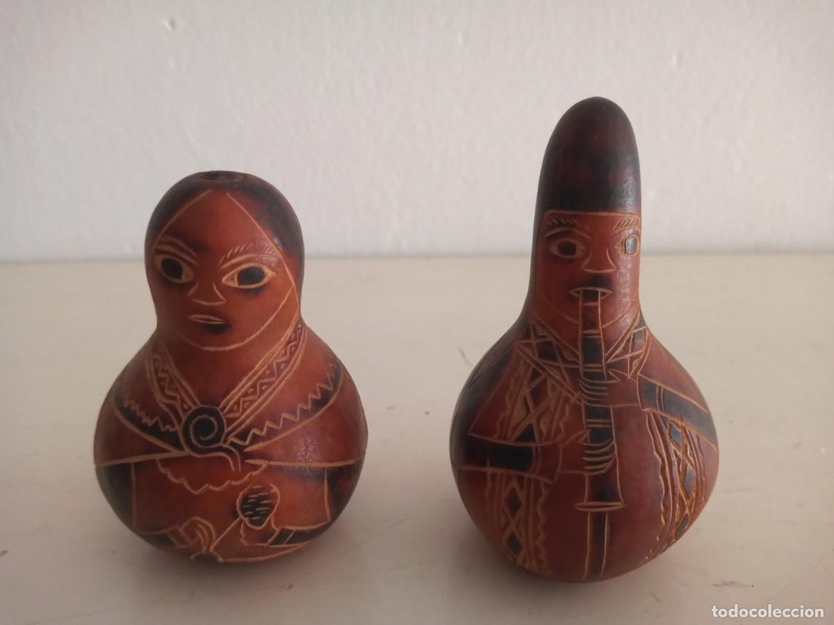 Artesan&iacute;a: PAREJA FIGURAS CALABAZA PIROGRABADA ARTESANIA