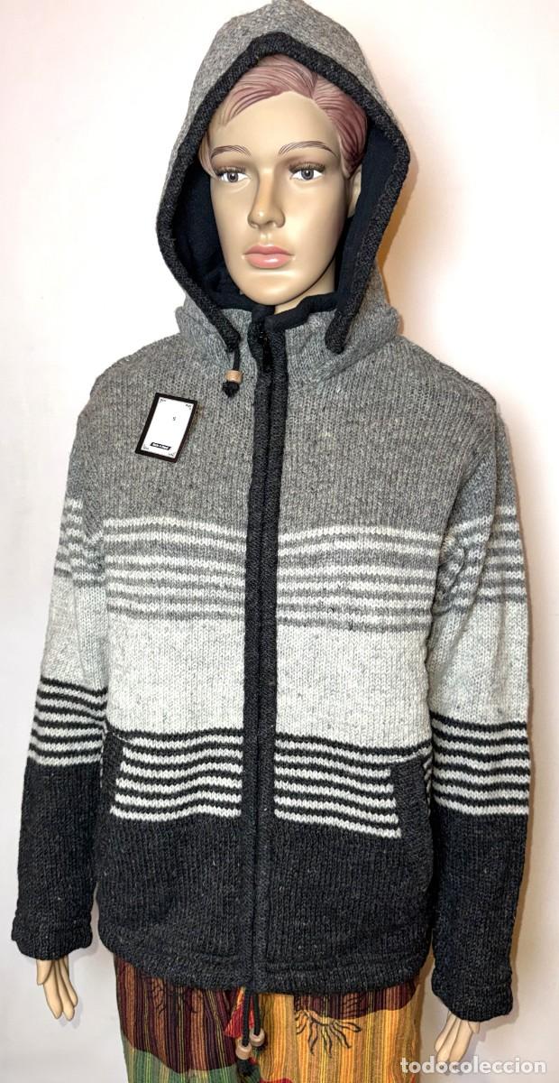 Artesan&iacute;a: Chaqueta de lana con capucha hecha a mano - Rayas Grises y Negras / Men's Wool Knit Hooded Jacket