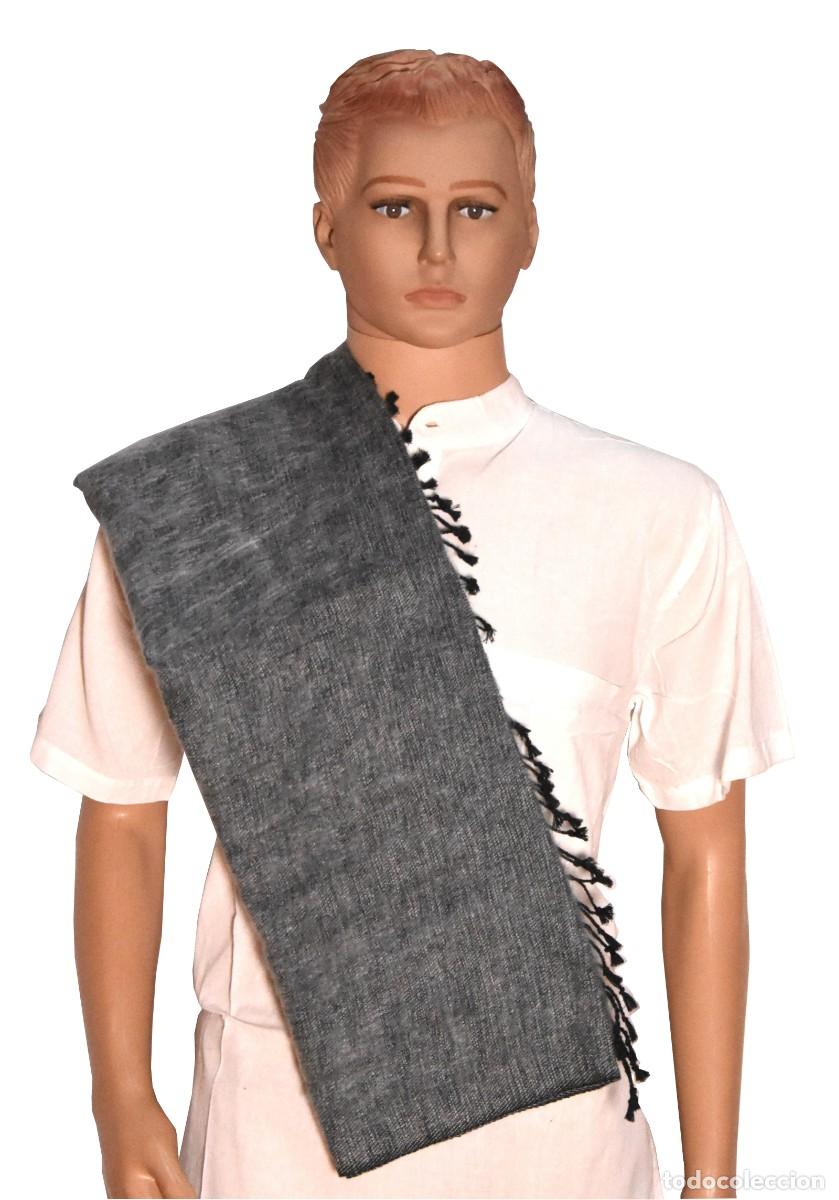 Artesan&iacute;a: Chal &Eacute;tnico de Lana de Yak Artesanal Gris con Flecos | Handmade Dark Grey Yak Wool Ethnic Shawl (New