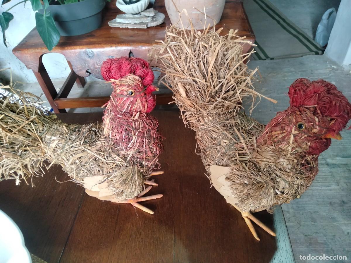 Artesan&iacute;a: Pareja de gallos de artesanato 35x35