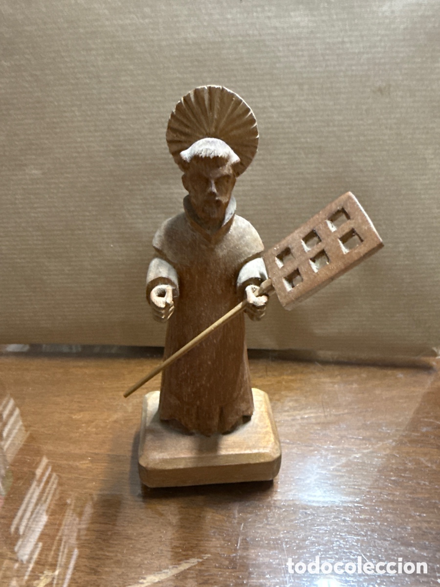 Artesan&iacute;a: San Lorenzo, m&aacute;rtir &ndash; Talla artesanal en madera &ndash; Arte religioso del Per&uacute;&ndash; Con parrilla