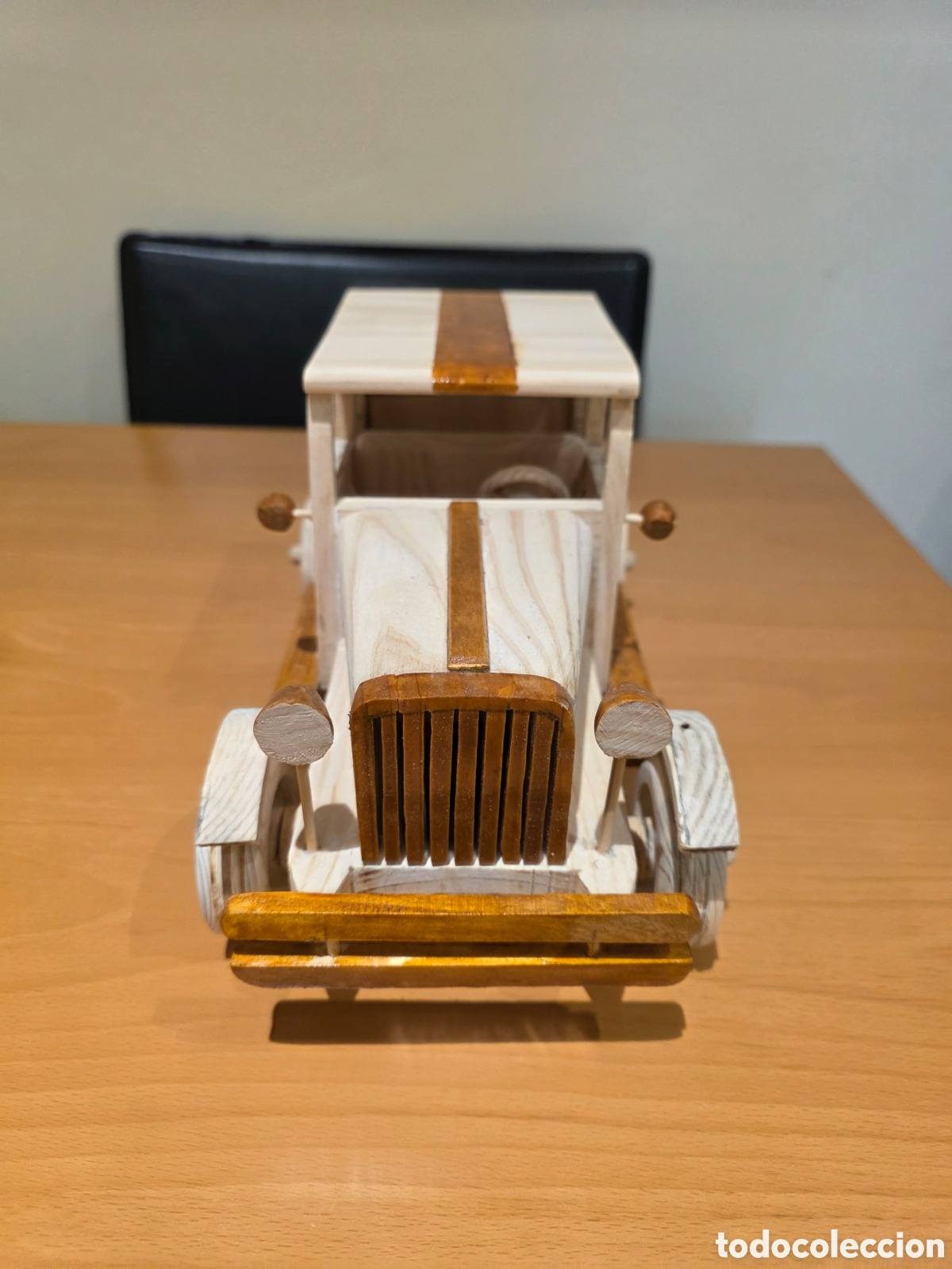 Artesan&iacute;a: Coche de madera artesanal - Foto 3
