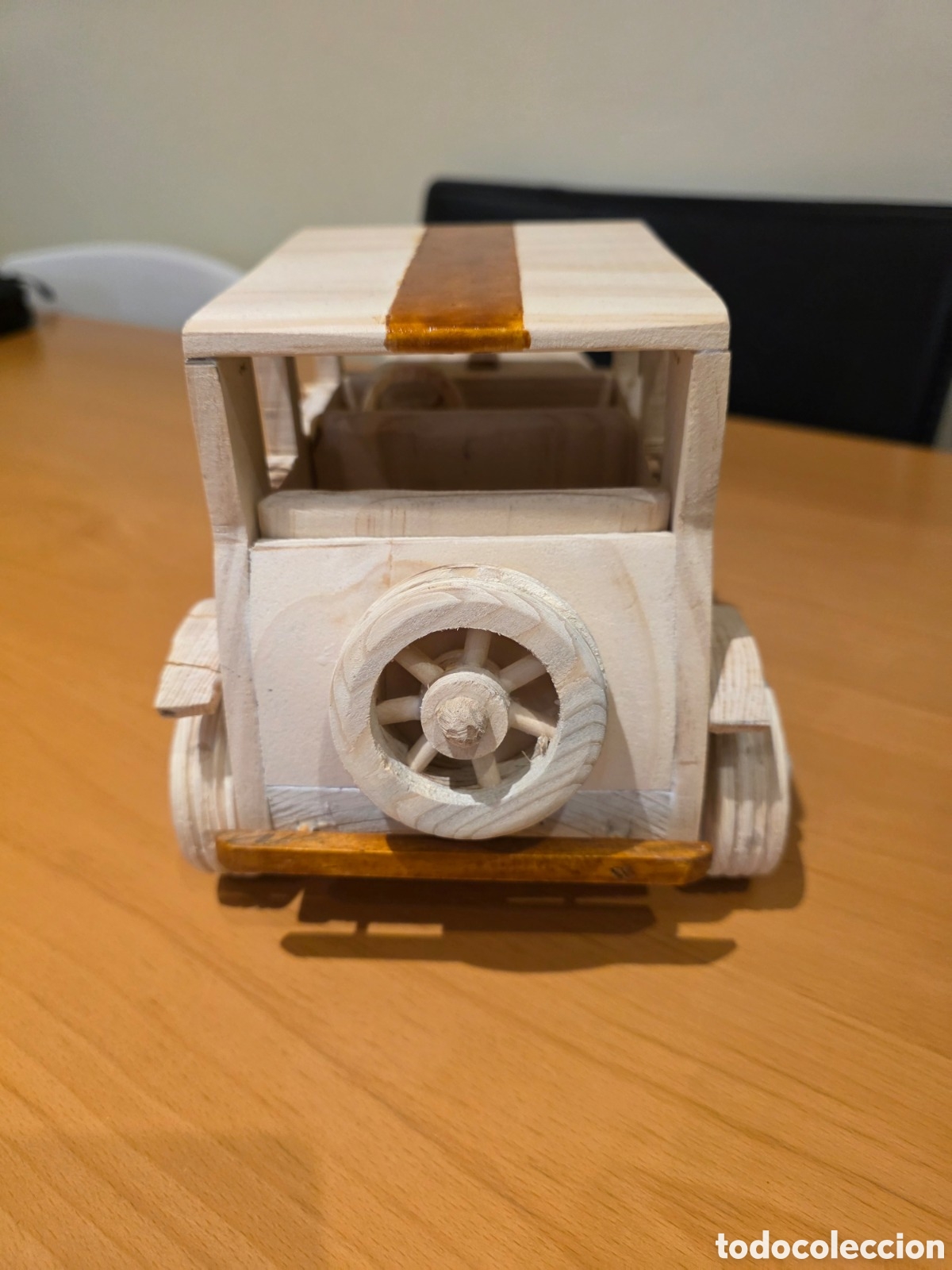 Artesan&iacute;a: Coche de madera artesanal - Foto 4