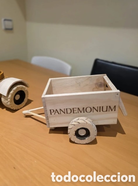 Artesan&iacute;a: Tractor con remolque artesanal de madera - Foto 4