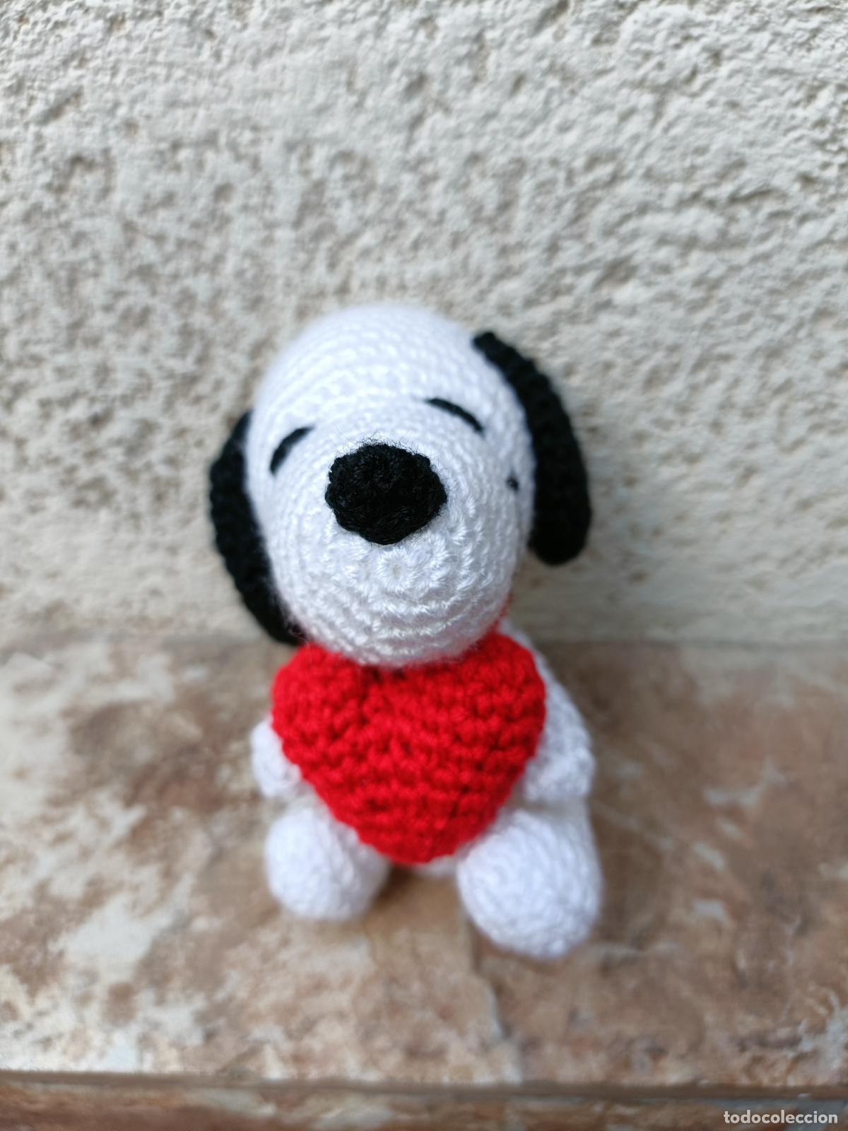 Artesan&iacute;a: SNOOPY DE CROCHET CON CORAZON, GANCHILLO, AMIGURUMI. HECHO A MANO. AMIGURUMIS