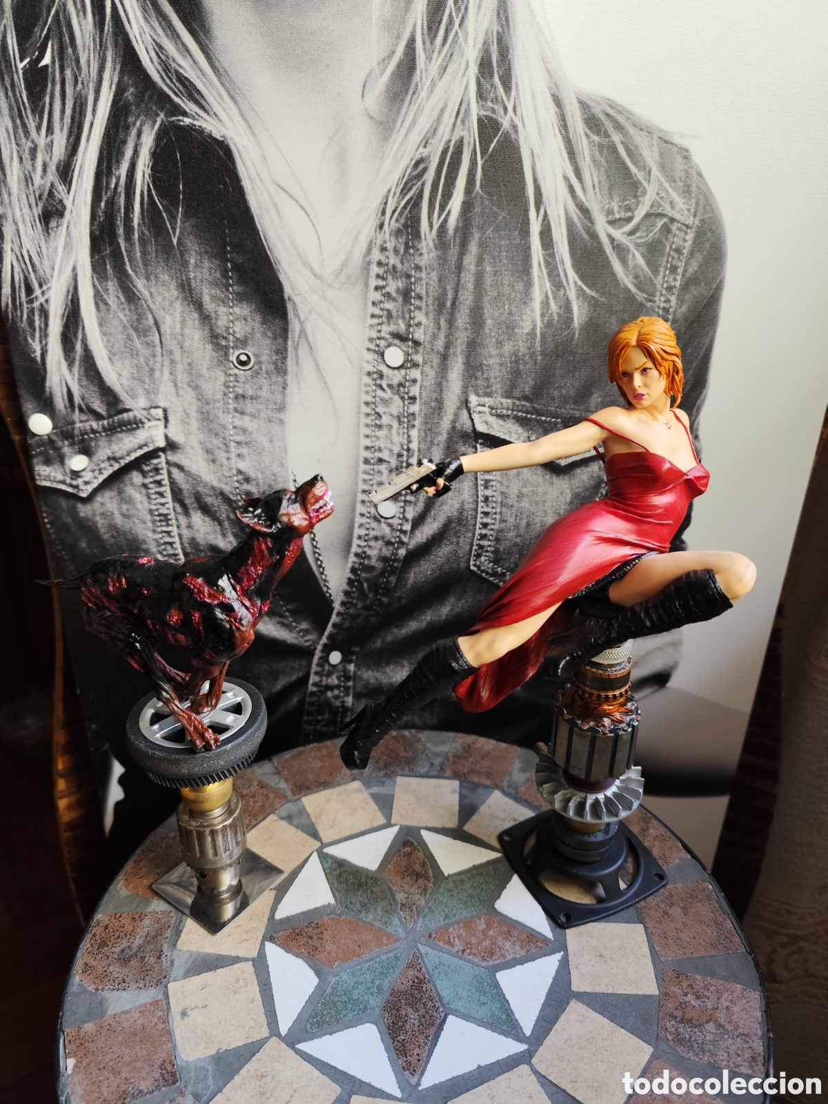 Artesan&iacute;a: Figura Alice resident evil