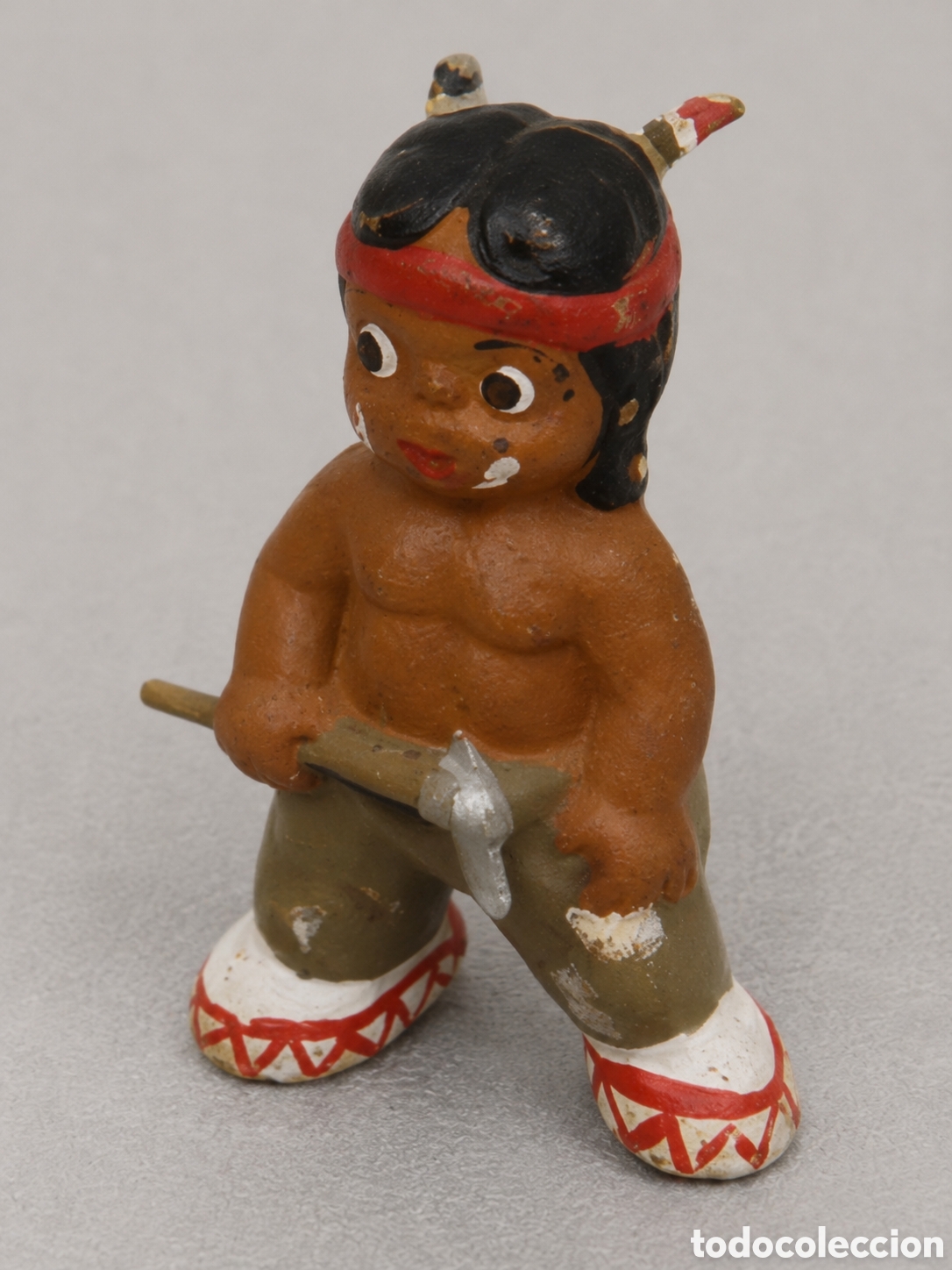 Artesan&iacute;a: Figura de barro Alborox Ni&ntilde;o indio con hacha