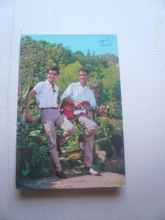 Aut&oacute;grafos antiguos de cantantes y m&uacute;sicos: D&uacute;o Din&aacute;mico-Aut&oacute;grafo - Foto 1