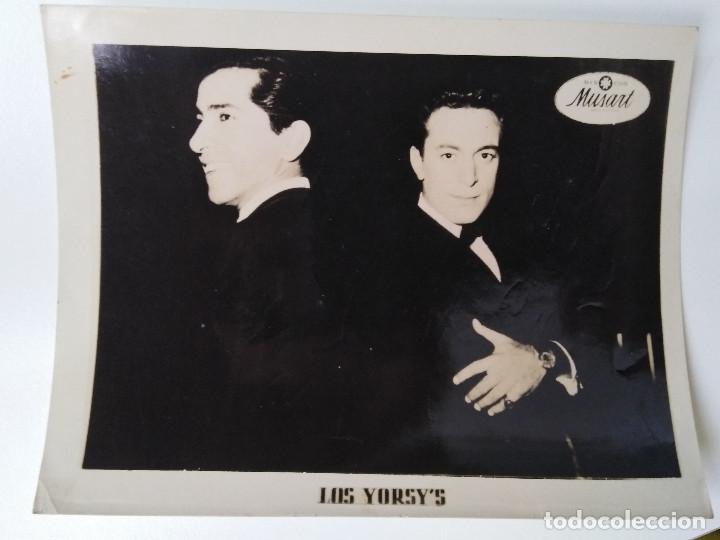 Aut&oacute;grafos antiguos de cantantes y m&uacute;sicos: Los Yorsis - Foto 1