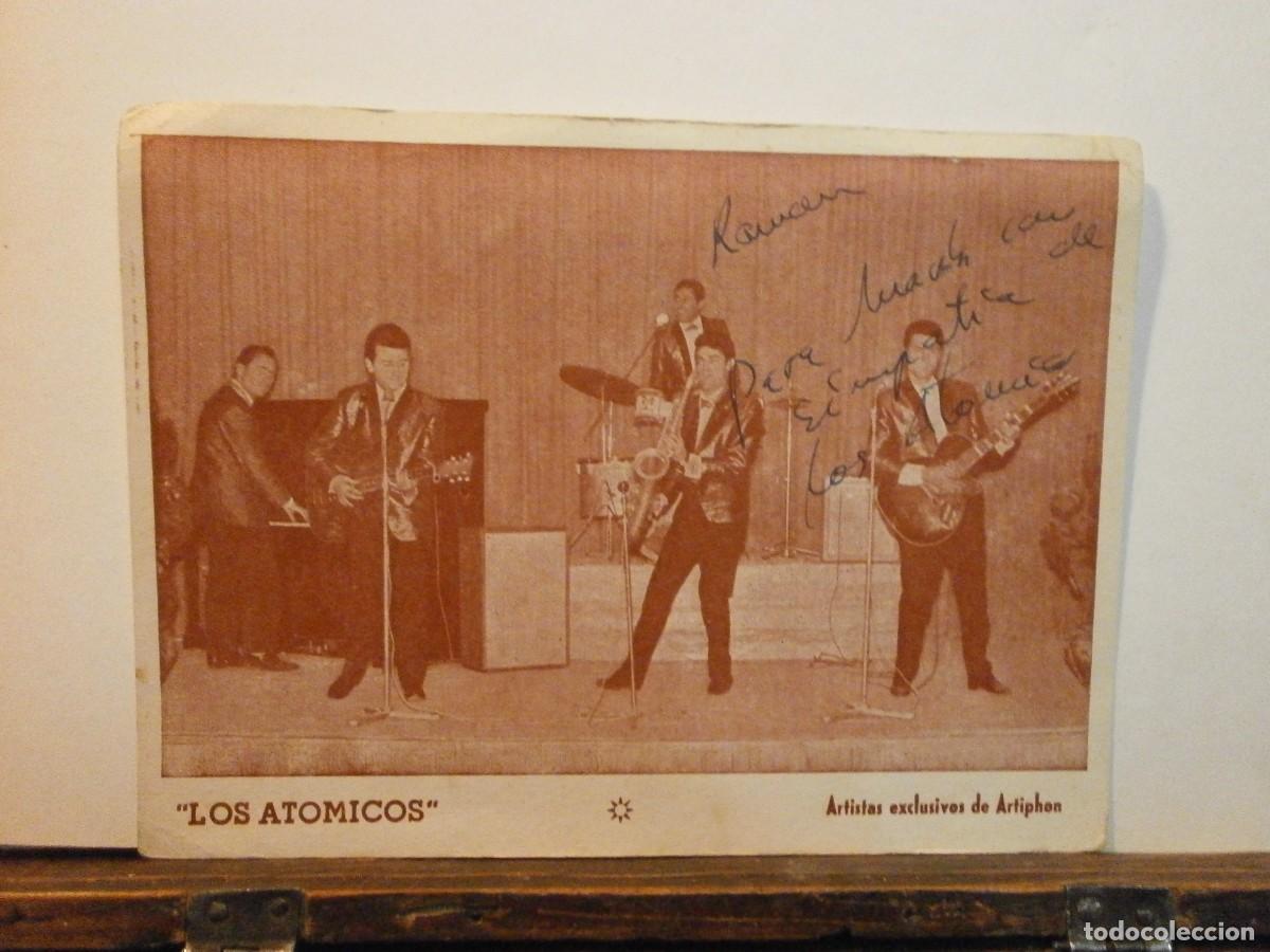 Aut&oacute;grafos antiguos de cantantes y m&uacute;sicos: original autografo dedicatoria los atomicos - Foto 1