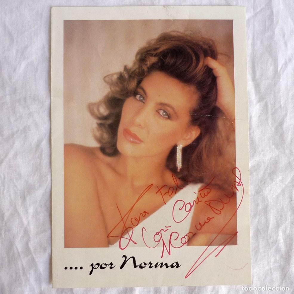 Aut&oacute;grafos antiguos de cantantes y m&uacute;sicos: D&iacute;ptico espect&aacute;culo Norma Duval aut&oacute;grafo y dedicatoria - Foto 1