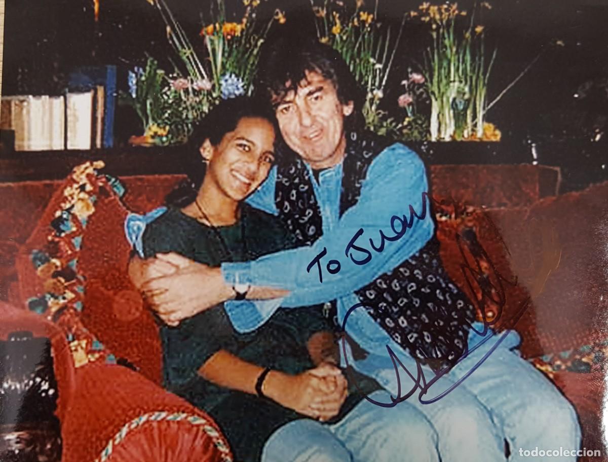 Aut&oacute;grafos antiguos de cantantes y m&uacute;sicos: Beatles-Anoushka Shankar - Foto 1
