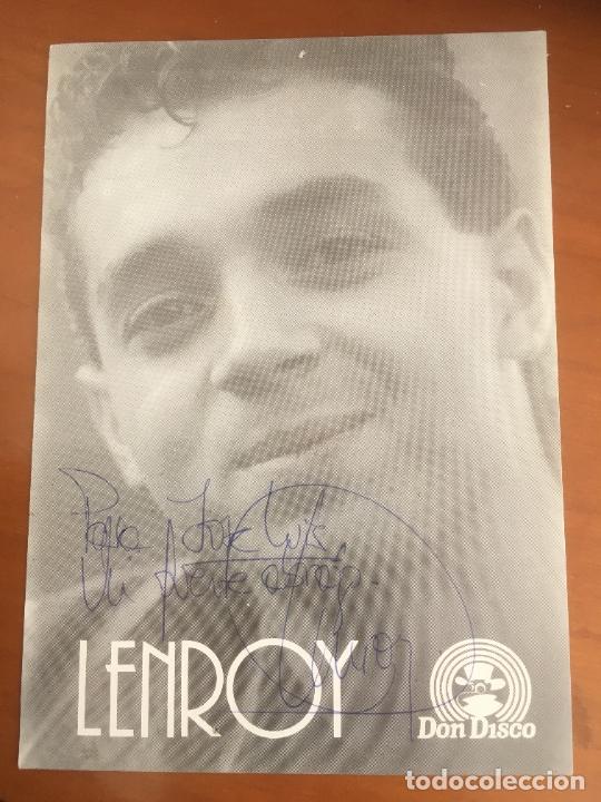 Aut&oacute;grafos antiguos de cantantes y m&uacute;sicos: lenroy postal original con autografo original - Foto 1