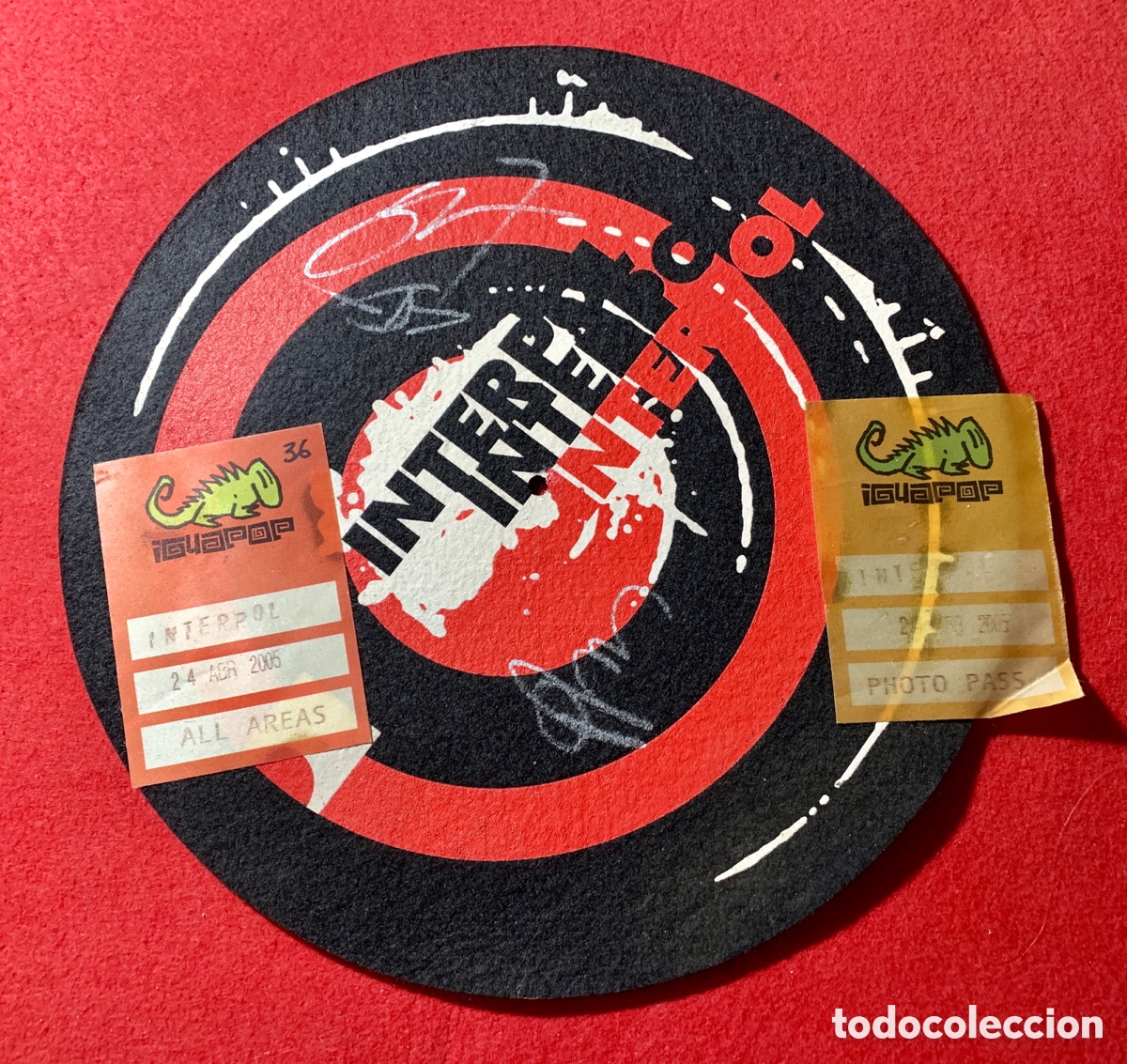 Aut&oacute;grafos antiguos de cantantes y m&uacute;sicos: Interpol Firmado - Foto 1