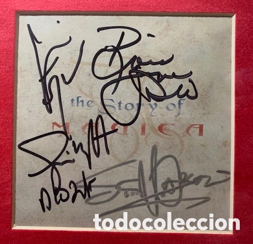 Aut&oacute;grafos antiguos de cantantes y m&uacute;sicos: Dio-Firmado Cd Magica en el 2000 - Foto 2