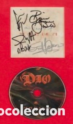 Aut&oacute;grafos antiguos de cantantes y m&uacute;sicos: Dio-Firmado Cd Magica en el 2000 - Foto 3