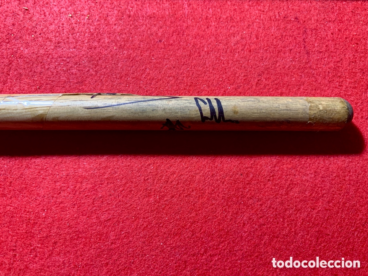 Aut&oacute;grafos antiguos de cantantes y m&uacute;sicos: Soilwork-Baqueta Firmada y Usada en 2008 - Foto 3