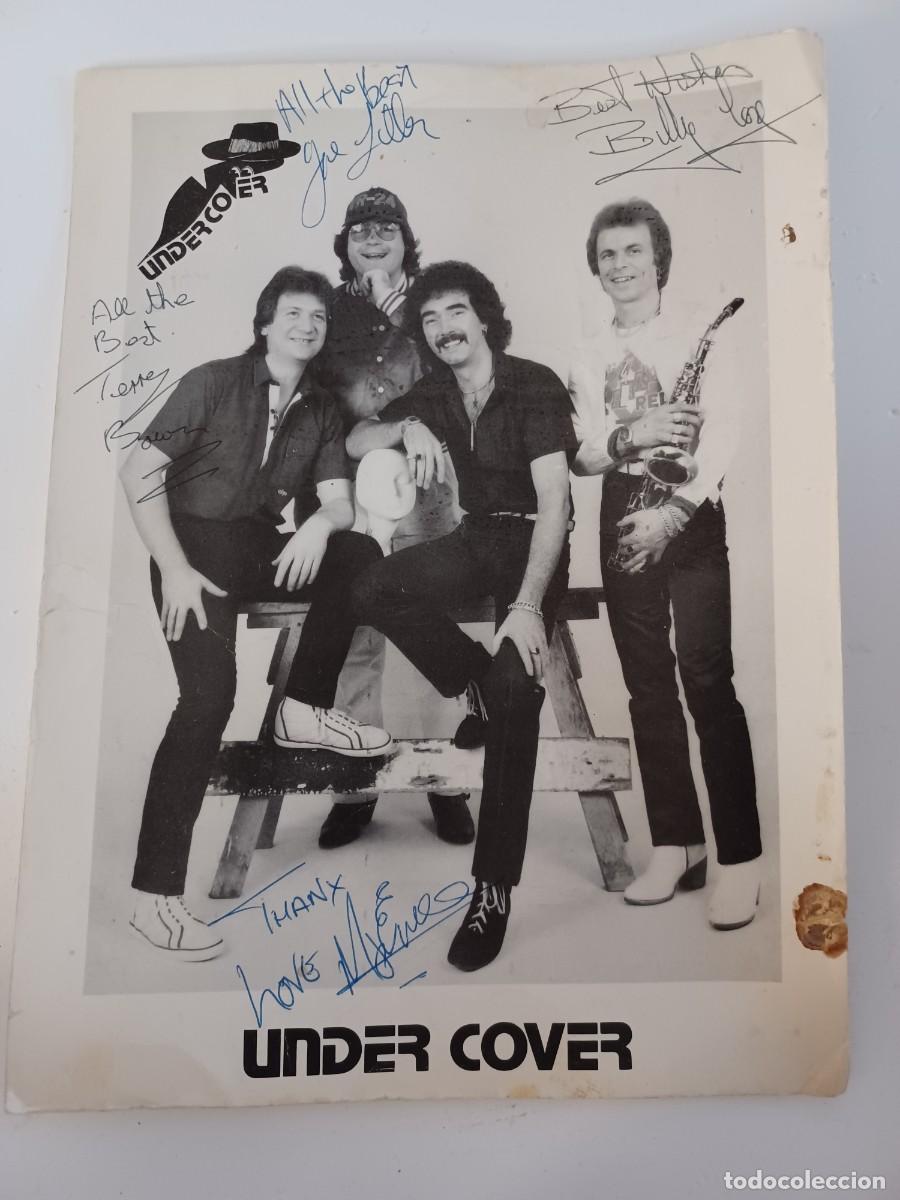 Aut&oacute;grafos antiguos de cantantes y m&uacute;sicos: UNDERCOVER: postal con sus aut&oacute;grafos - Foto 1