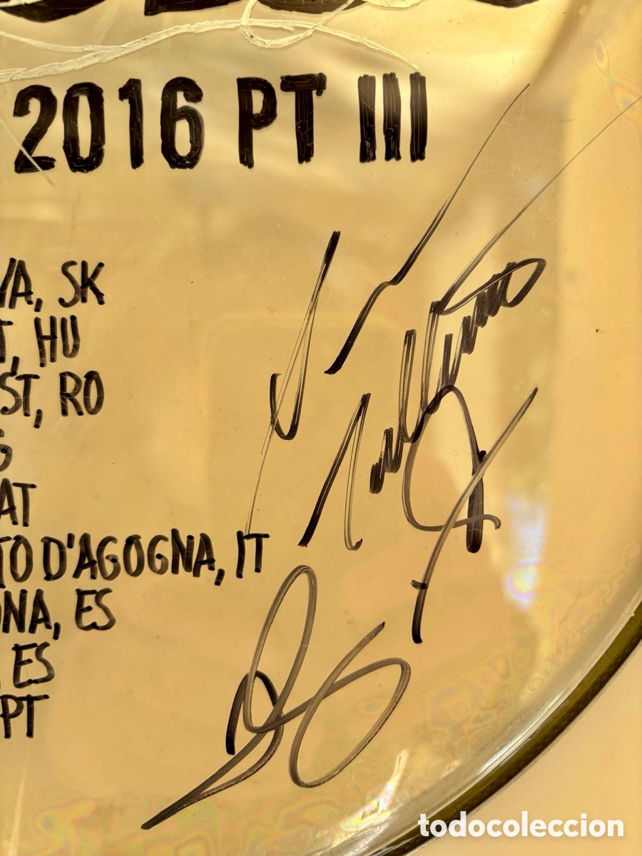 Aut&oacute;grafos antiguos de cantantes y m&uacute;sicos: Kamelot-Firmado Parche de Bateria - Foto 3