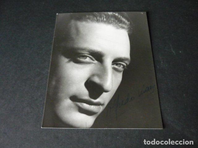 Autographes de Musique : ALFREDO KRAUS TENOR CANTANTE ANTIGUA FOTOGRAFIA CON FIRMA AUTOGRAFA 1969 9 X 11,5 CM