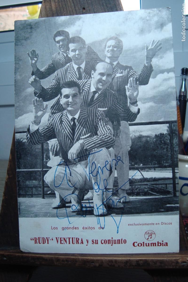 Aut&oacute;grafos Antiguos de Cantantes y M&uacute;sicos: ANTIGUA POSTAL FIRMADA RUDY VENTURA Y CONJUNTO. DISCOS COLUMBIA
