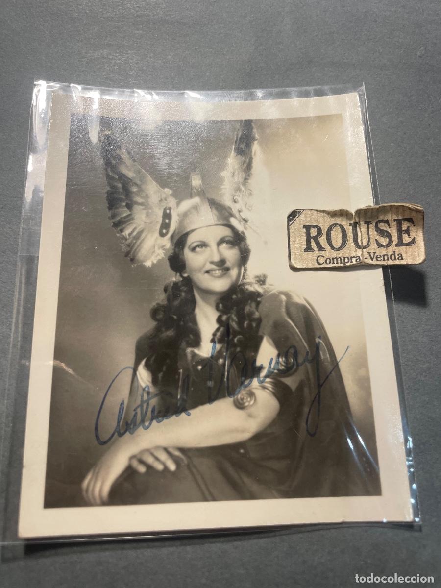 Aut&oacute;grafos Antiguos de Cantantes y M&uacute;sicos: AUTOGRAFOS - ANTIGUA FOTOGRAFIA CON DEDICATORIA AUTOGRAFA A TINTA, SOPRANO - ASTRID VARNAY