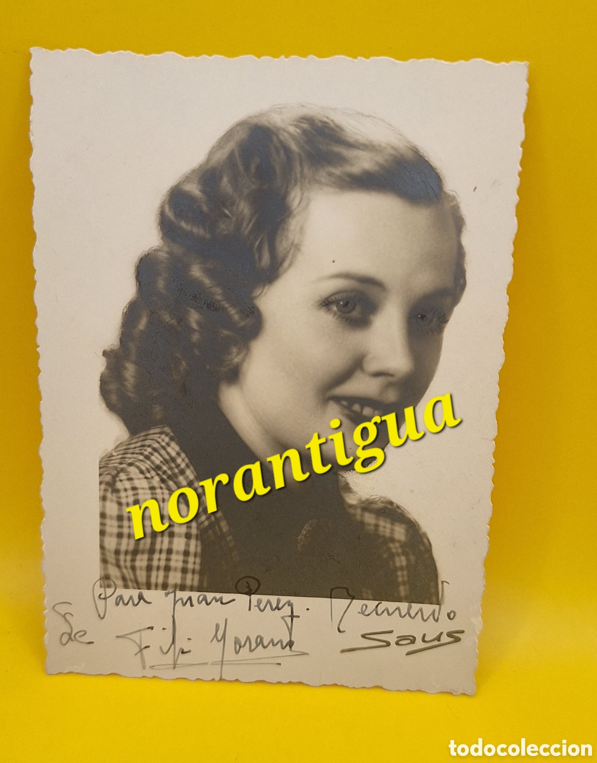 Autographes de Musique : Fotograf&iacute;a Firmada por Actriz o Cantante a Identificar -