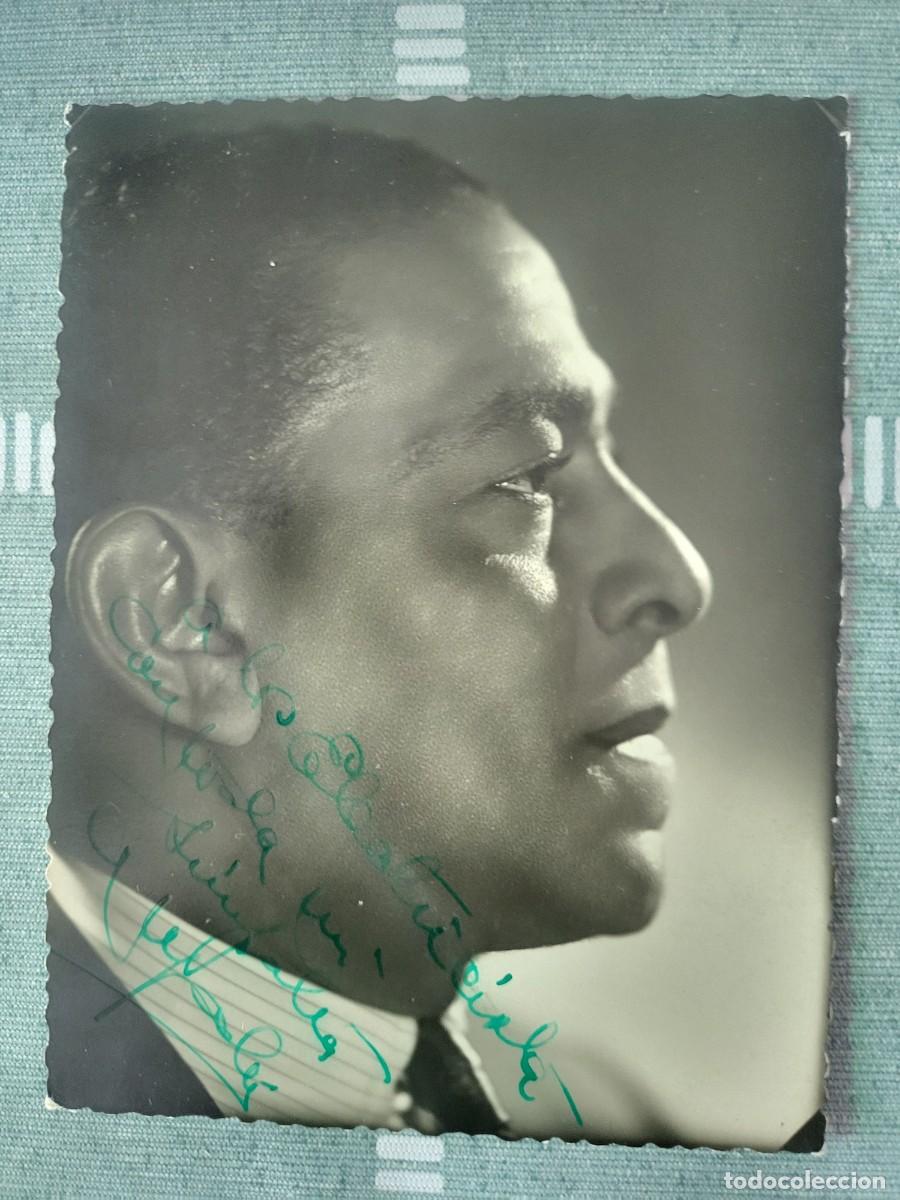 Aut&oacute;grafos de M&uacute;sica: Antonio Machin fotograf&iacute;a autografiada 9 X 12 ctms.