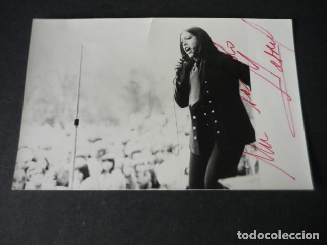 Autographes de Musique : MASSIEL CANTANTE ANTIGUA FOTOGRAFIA CON FIRMA AUTOGRAFA 9 X 14 CM