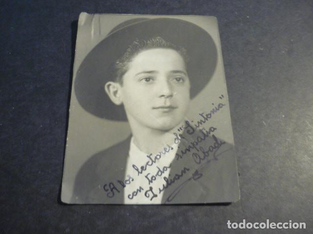 Aut&oacute;grafos de M&uacute;sica: JULIAN ABAD NI&Ntilde;O CANTANTE FOTOGRAFIA CON AUTOGRAFO 6.5 X 9 CM