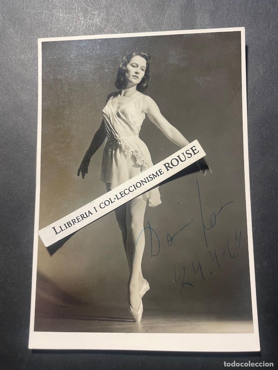 Aut&oacute;grafos Antiguos de Cantantes y M&uacute;sicos: ANTIGUA FOTOGRAFIA ARTISTA BALET 1964 CON AUTOGRAFO ORIGINAL A TINTA , A DESCIFRAR ARTISTA