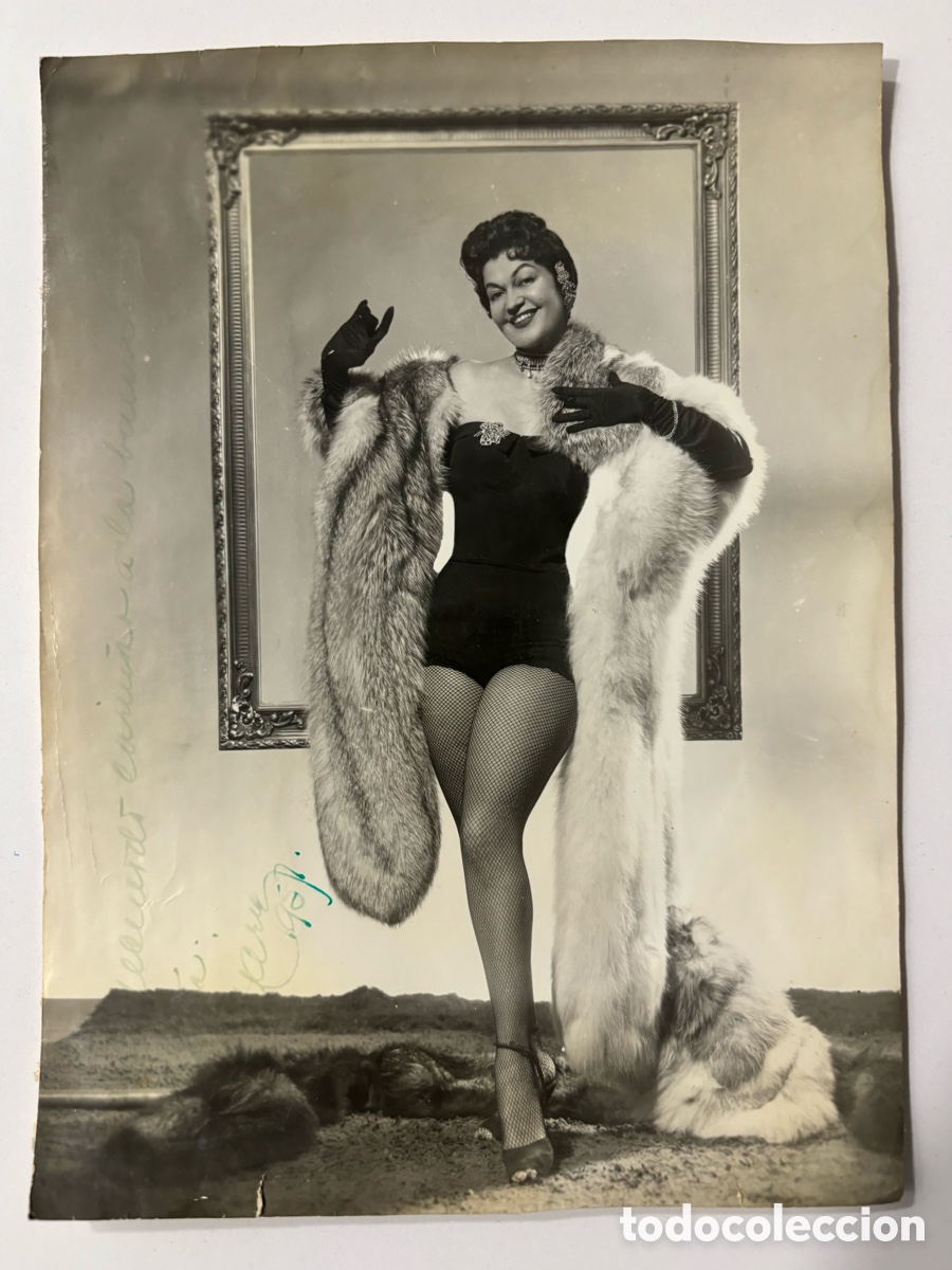Aut&oacute;grafos antiguos de cantantes y m&uacute;sicos: Foto original con aut&oacute;grafo de vedette L