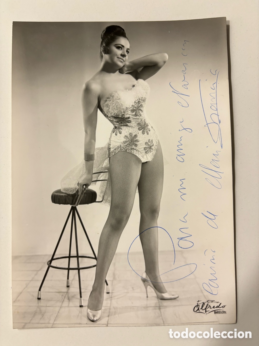 Aut&oacute;grafos Antiguos de Cantantes y M&uacute;sicos: Foto original con aut&oacute;grafo de la vedette Mari Francia foto Alfredo Barcelona L