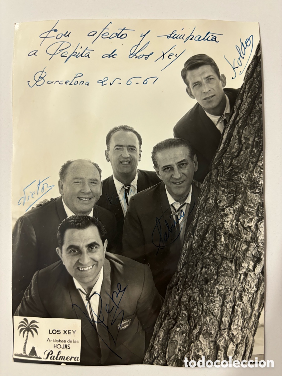 Autographes de Musique : Foto original con aut&oacute;grafo del grupo vocal vasco los Xey firmas de los 5 componentes L