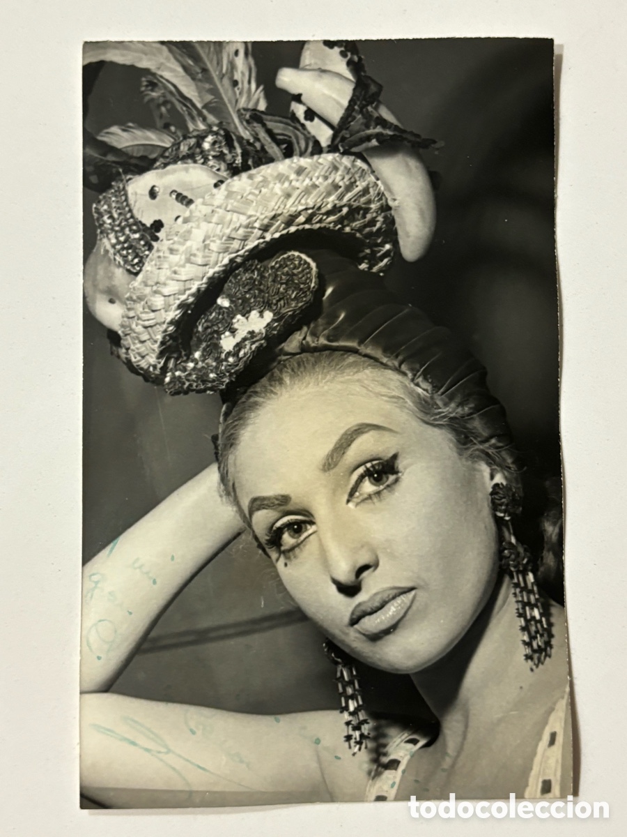 Aut&oacute;grafos antiguos de cantantes y m&uacute;sicos: Foto original con aut&oacute;grafo de la vedette Charito Cremona L