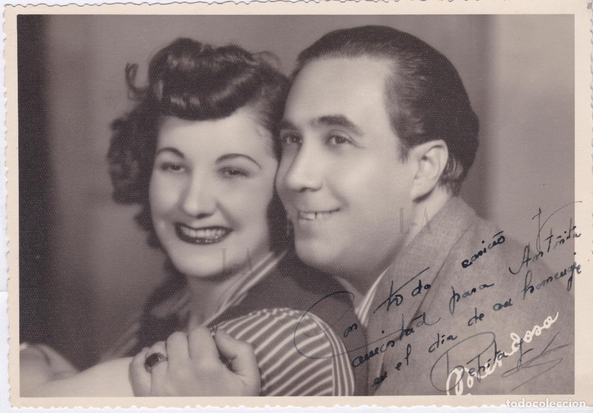Aut&oacute;grafos antiguos de cantantes y m&uacute;sicos: Zarzuela. Fotograf&iacute;a de los artistas Pepita Embil y Pl&aacute;cido Domingo Ferrer. Aut&oacute;grafos
