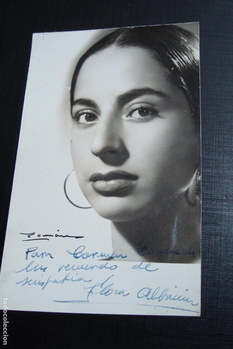 Aut&oacute;grafos antiguos de cantantes y m&uacute;sicos: ANTIGUA FOTOGRAFIA FLORA ALBAICIN. BAILARINA BAILAORA FLAMENCO. FOTO ROMAN BARCELONA. FIRMADA