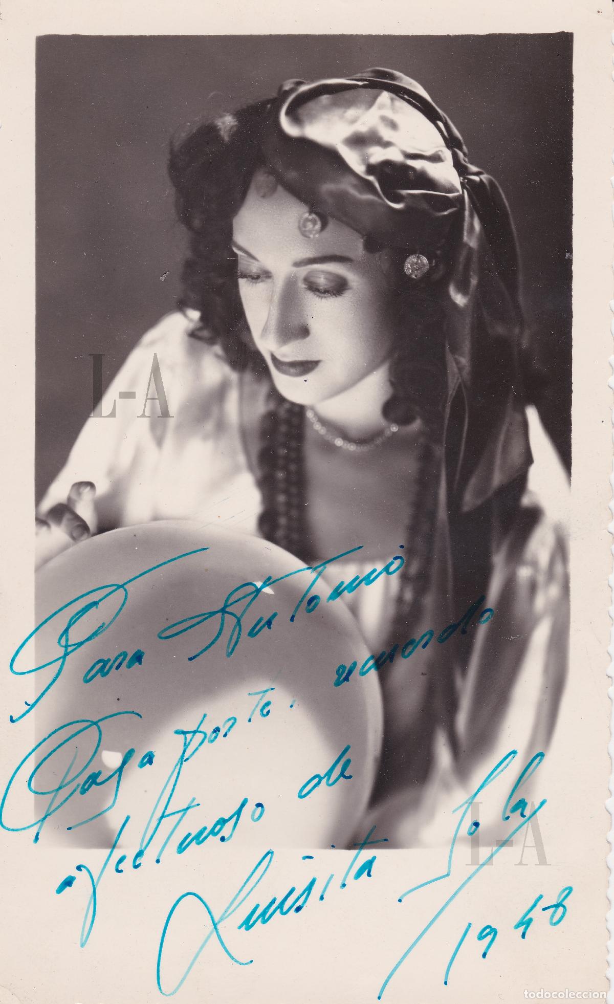 Aut&oacute;grafos antiguos de cantantes y m&uacute;sicos: Luisita Sola (soprano) caracterizada como personaje de la zarzuela &rdquo;Las dos princesas&rdquo;. Aut&oacute;grafo
