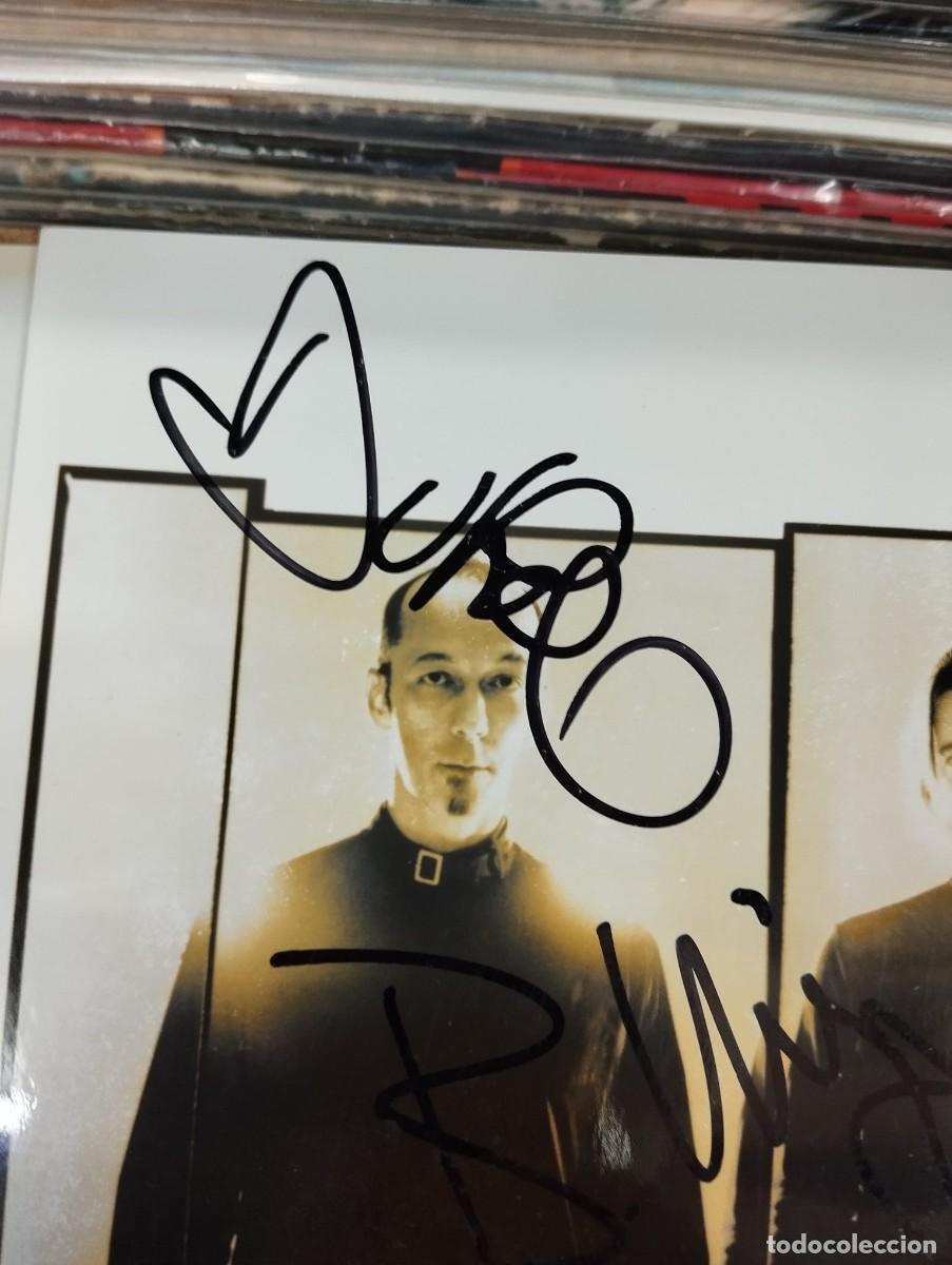 Aut&oacute;grafos antiguos de cantantes y m&uacute;sicos: GARBAGE - cuadro FIRMADO - - Foto 4