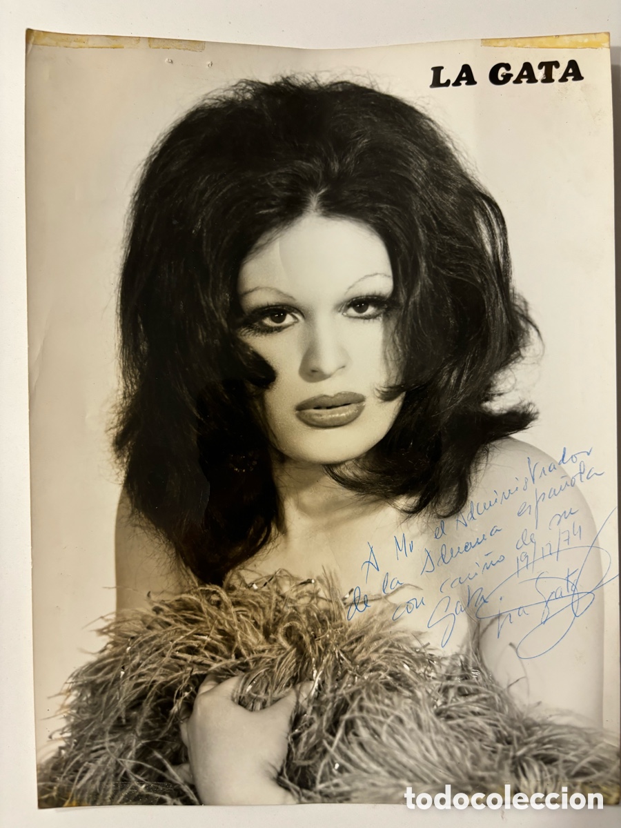 Aut&oacute;grafos de M&uacute;sica: Foto original con aut&oacute;grafo del transformista la gata Juan Rodr&iacute;guez L&oacute;pez