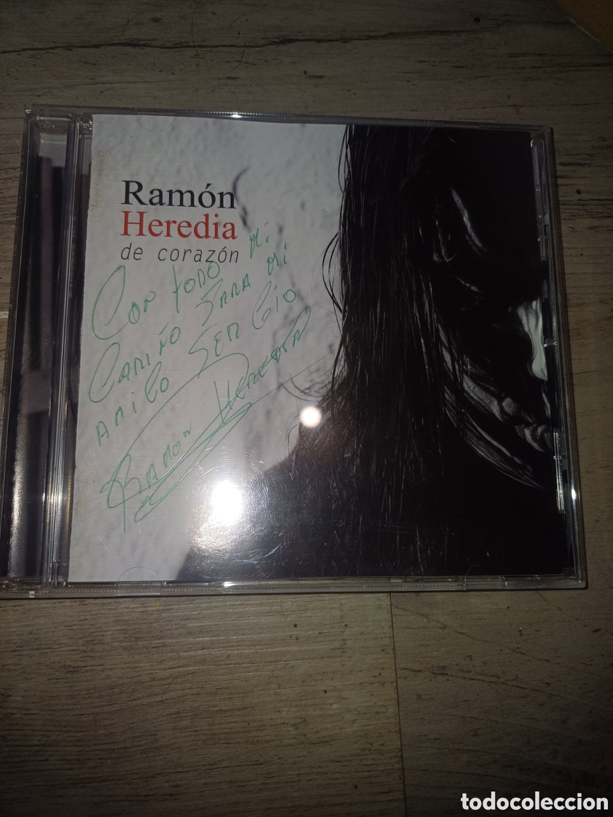Aut&oacute;grafos antiguos de cantantes y m&uacute;sicos: disco ram&oacute;n heredia firmado