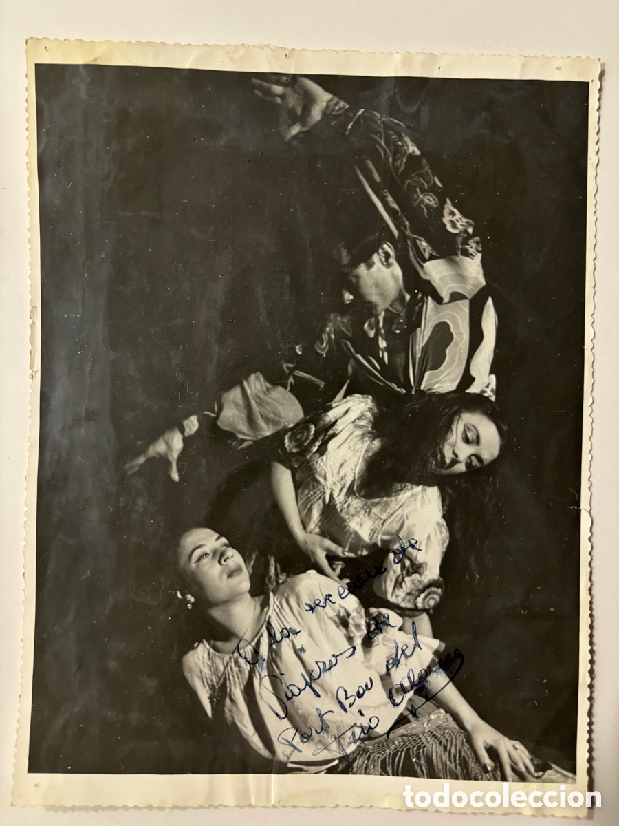 Aut&oacute;grafos antiguos de cantantes y m&uacute;sicos: Foto original con aut&oacute;grafo del flamenco tr&iacute;o Alosno