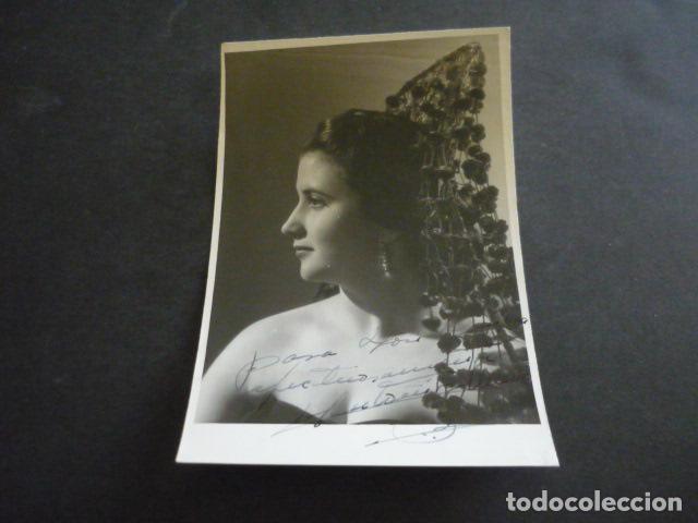 Music Autographs: ANTO&Ntilde;ITA MORENO CANTANTE ANTIGUA FOTOGRAFIA CON FIRMA AUTOGRAFA 18 X 12 CM