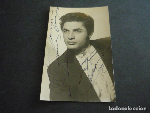 Music Autographs: ANTONIO MOLINA CANTANTE ANTIGUA FOTOGRAFIA CON FIRMA AUTOGRAFA 13 X 9 CM