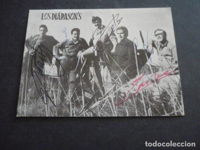 Aut&oacute;grafos antiguos de cantantes y m&uacute;sicos: LOS DIAPASON&acute;S ANTIGUA TARJETA DISCOGRAFIA CON FIRMA AUTOGRAFA