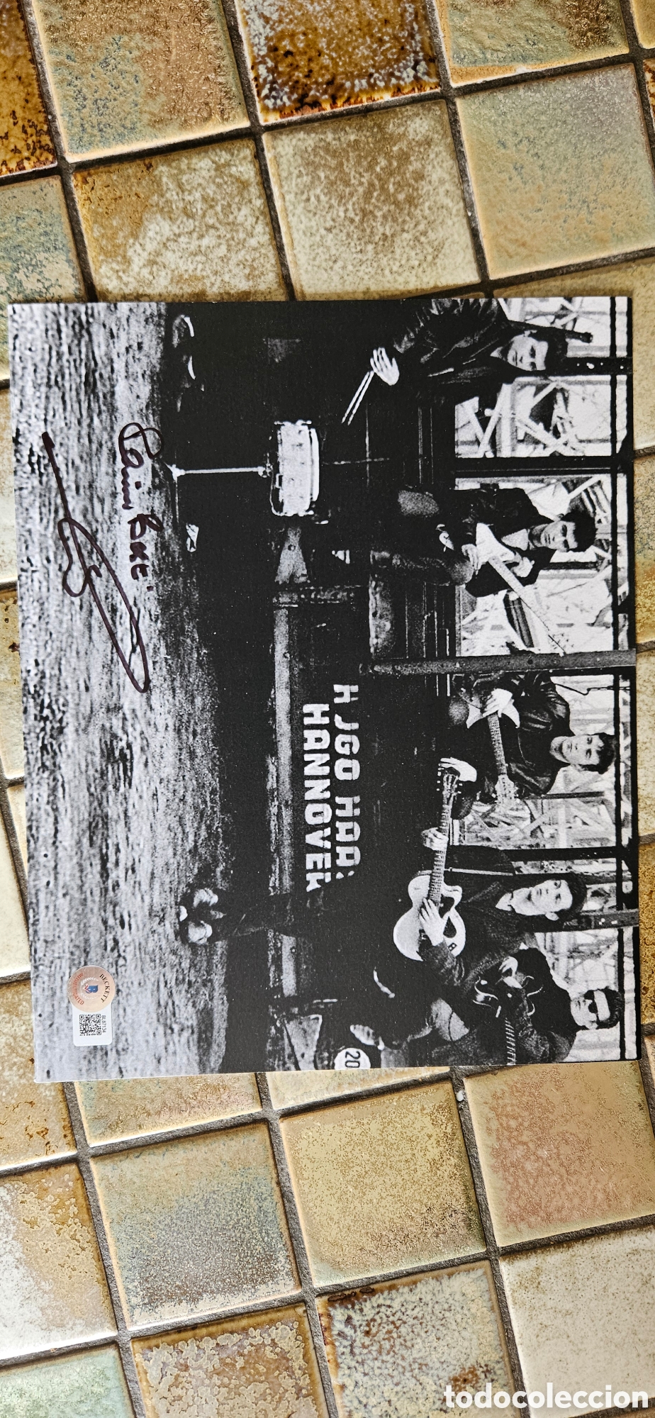 Aut&oacute;grafos antiguos de cantantes y m&uacute;sicos: The Beatles Hamburg 1960 Photo Autographed by Pete Best - Beckett COA