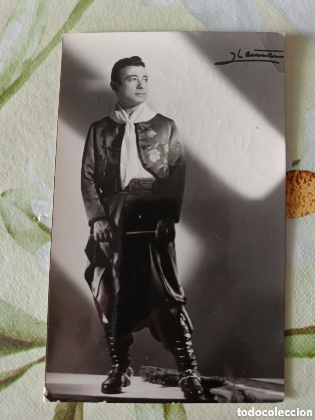 Music Autographs: Carlos Acu&ntilde;a fotograf&iacute;a del cantante Argentino autografiada.